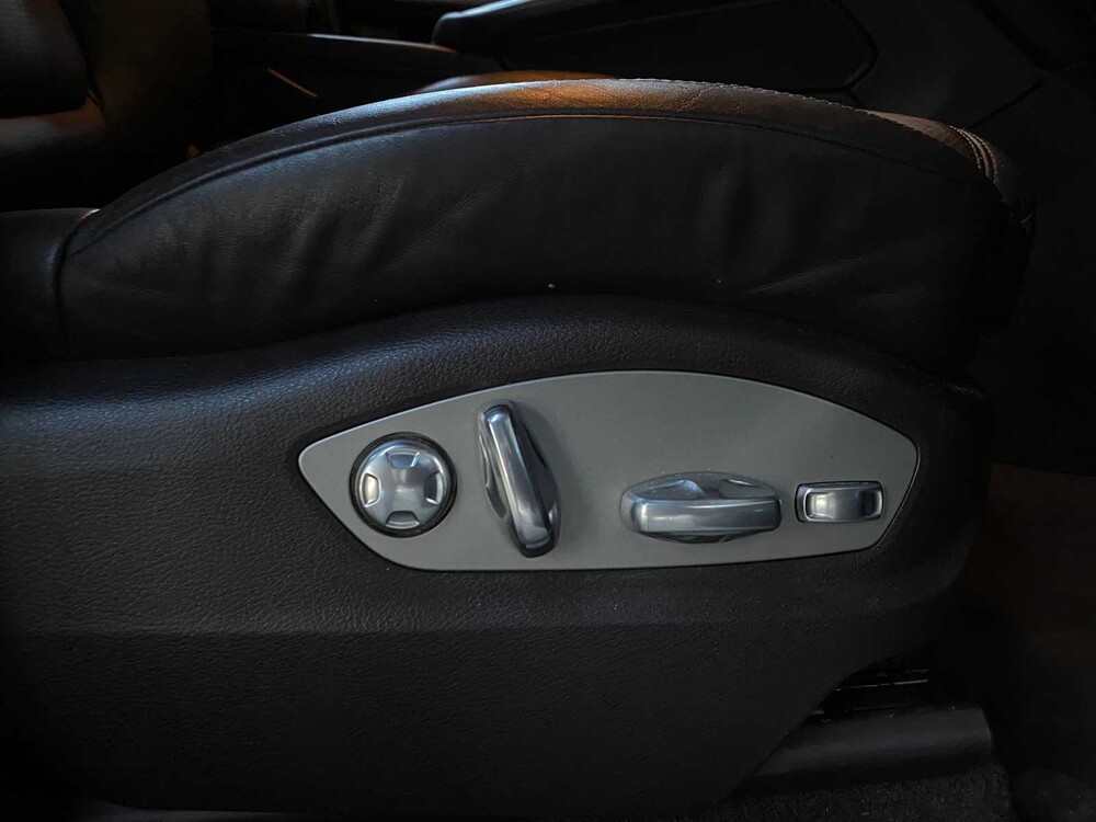 Porsche Macan Turbo 3.6 V6 -CARBON- 400hp 2015 ORIG-GB, 5-ZHF-03