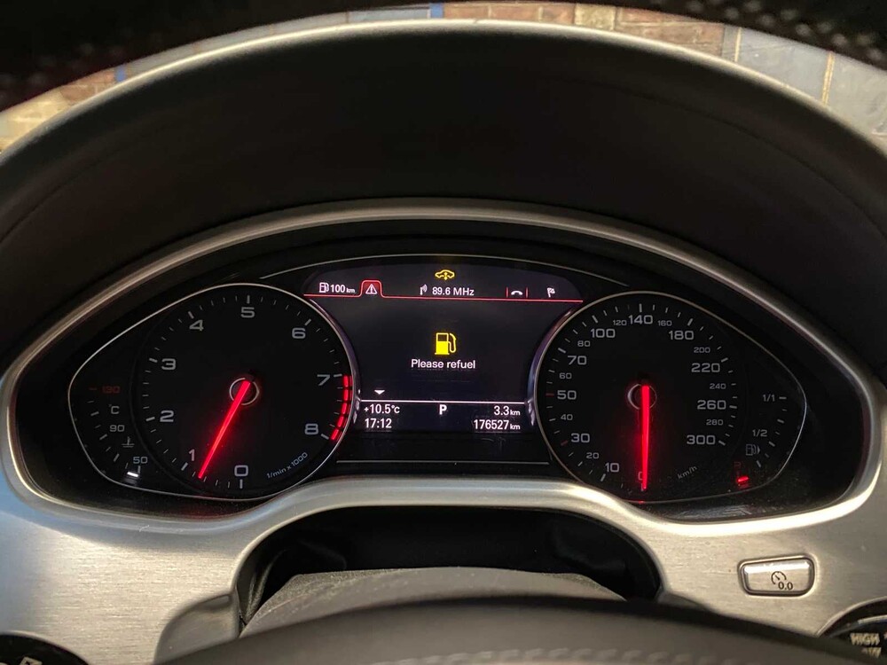 Audi A8 FSI QUATTRO PRO LINE +4.2 V8 372pk 2011