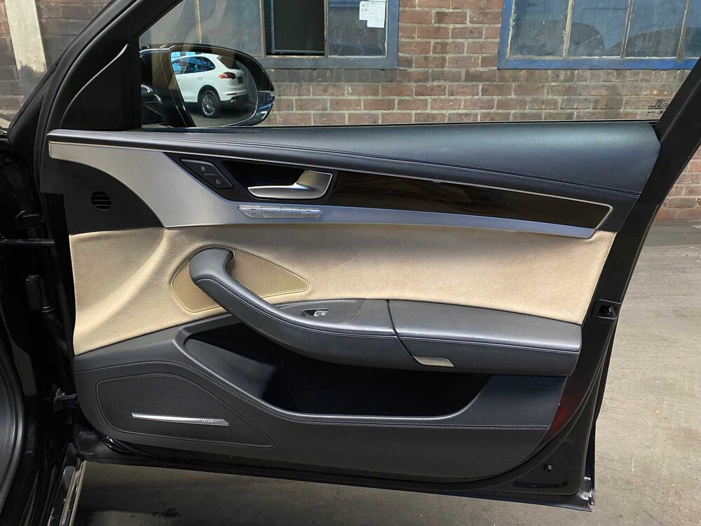 Audi A8 FSI QUATTRO PRO LINE +4.2 V8 372pk 2011