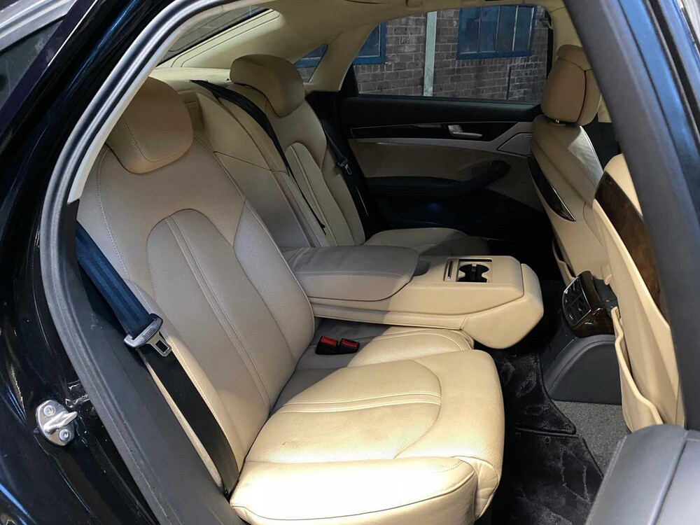 Audi A8 FSI QUATTRO PRO LINE +4.2 V8 372pk 2011