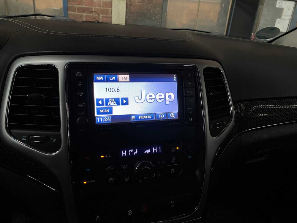 Jeep Grand Cherokee 6.4 V8 HEMI SRT 468pk 2012 