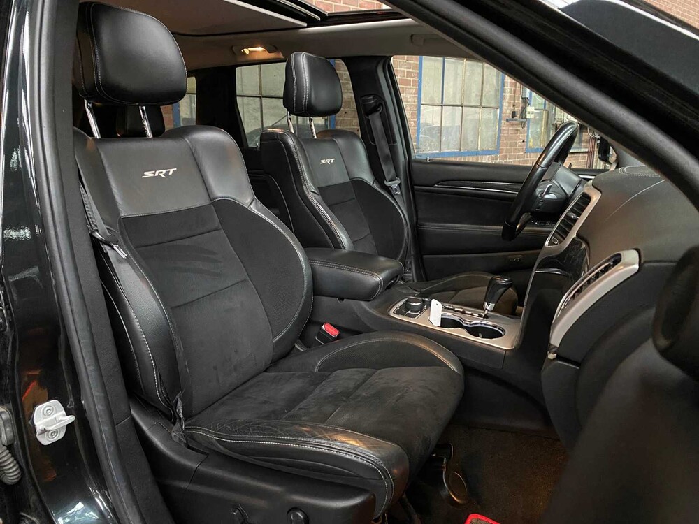 Jeep Grand Cherokee 6.4 V8 HEMI SRT 468pk 2012 