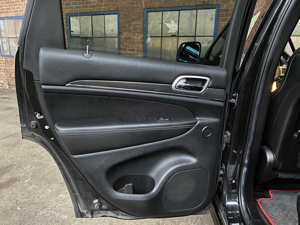 Jeep Grand Cherokee 6.4 V8 HEMI SRT 468pk 2012 