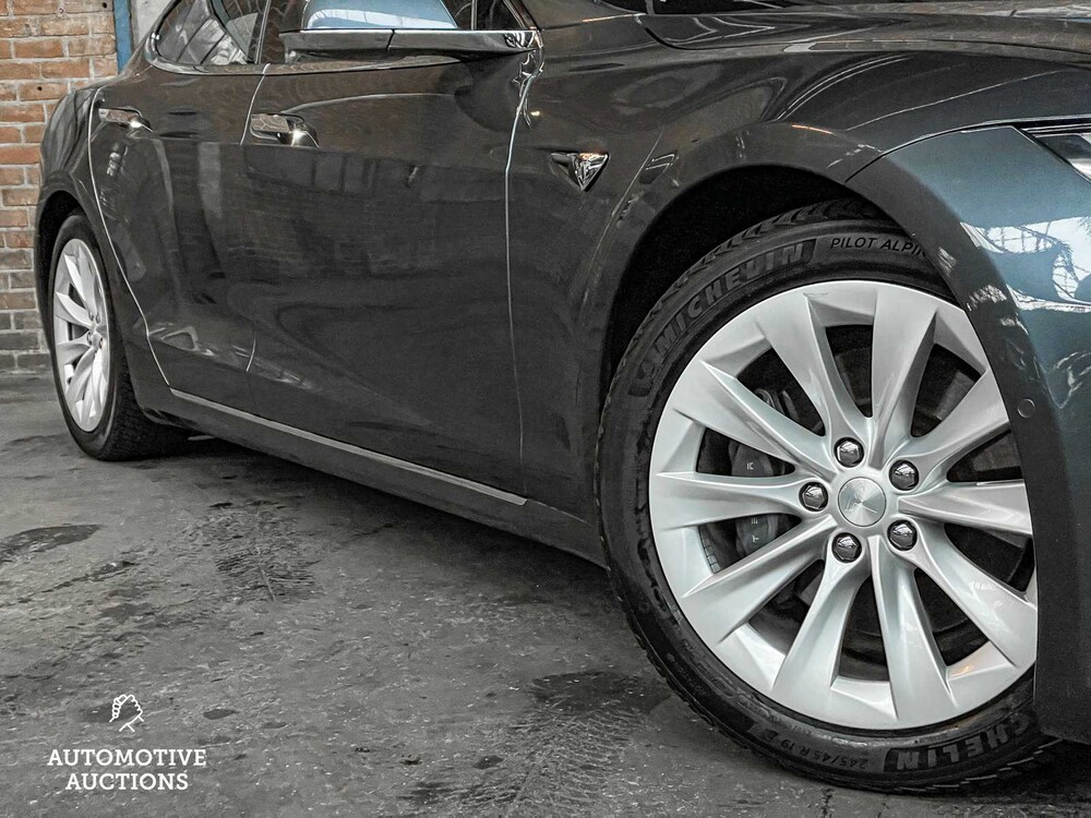 Tesla Model S 75D Base 333pk -Orig. NL-, RZ-575-T