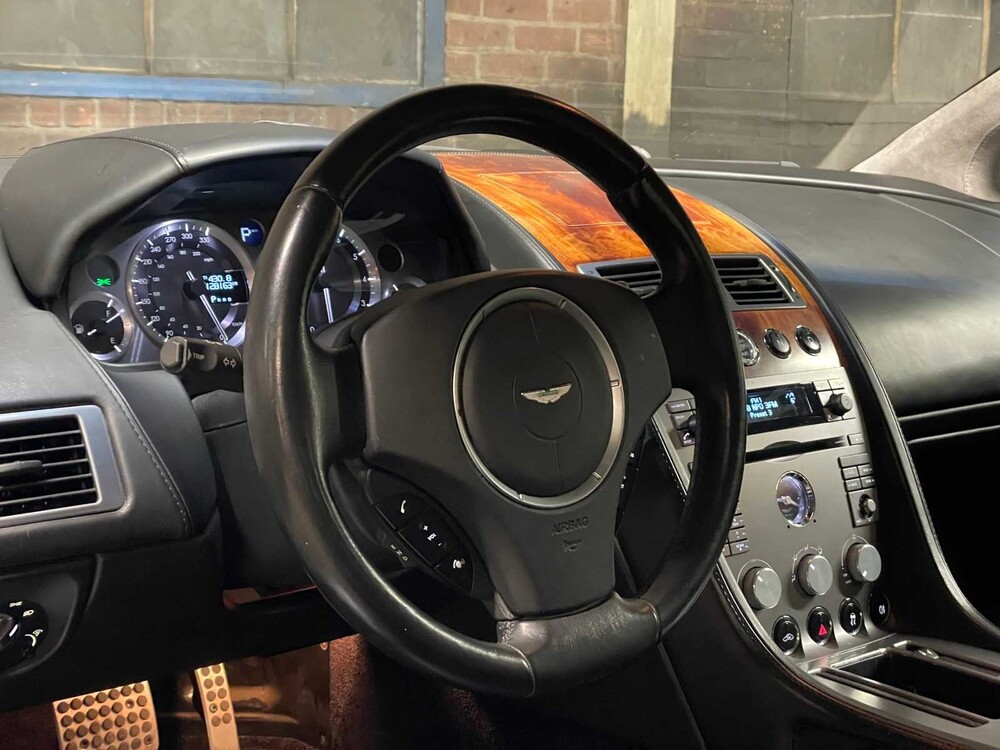 Aston Martin DB9 5.9 V12 Touchtronic 457pk 2006 -Orig. NL-, 71-SH-KN -Youngtimer-