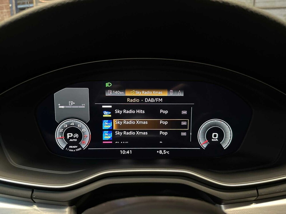 Audi A4 Avant 45 TFSI Quattro Business Edition 265pk 2020, P-565-LT