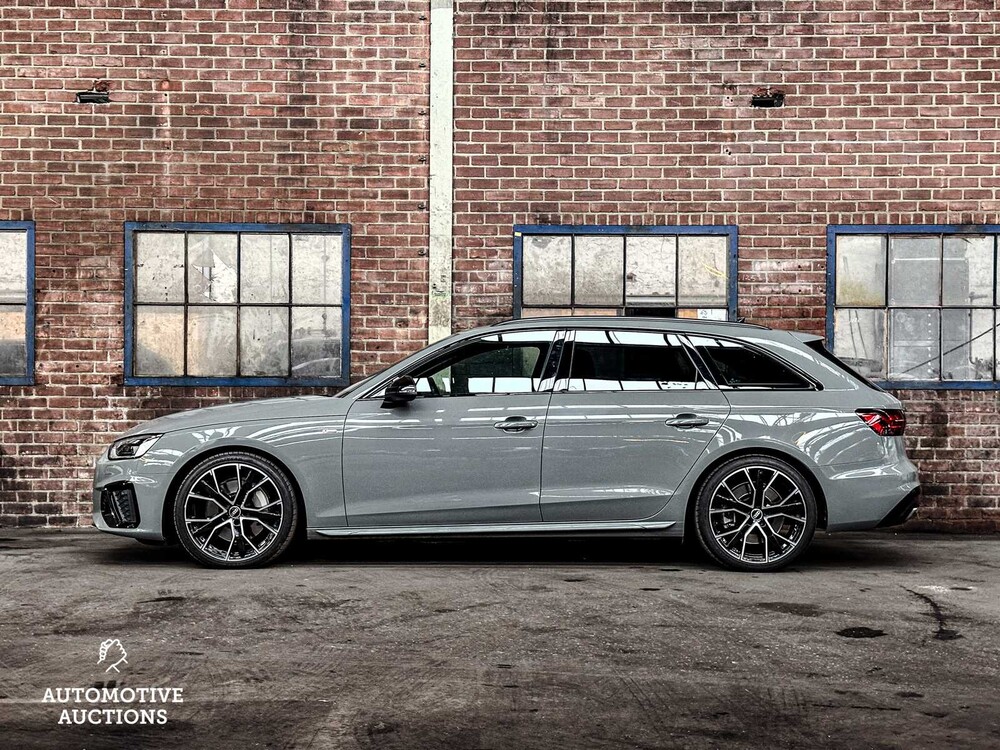 Audi A4 Avant 45 TFSI Quattro Business Edition 265pk 2020, P-565-LT