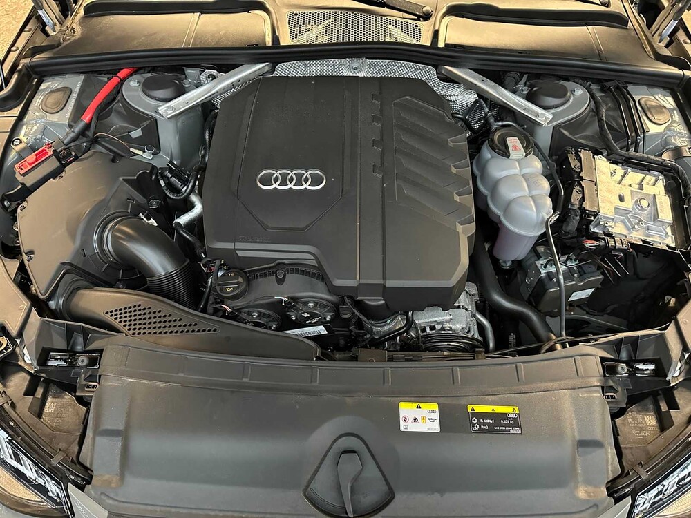 Audi A4 Avant 45 TFSI Quattro Business Edition 265PS 2020, P-565-LT