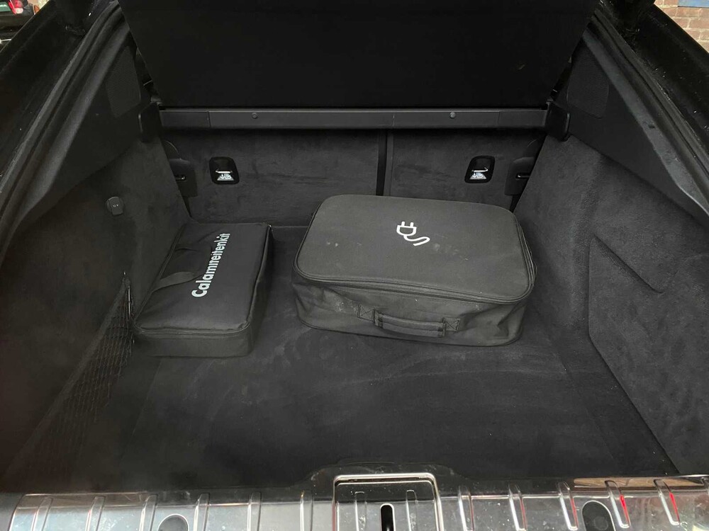 Porsche Panamera 4 E-Hybrid 2.9 V8 462PS Sport-Chrono 2018, L-650-GT