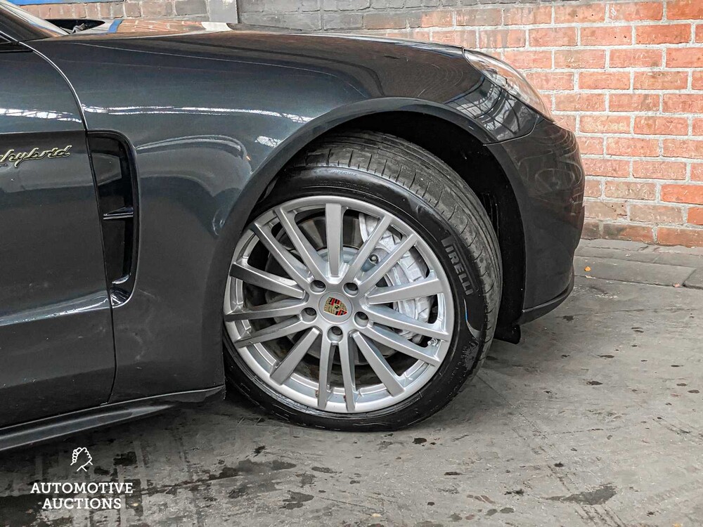 Porsche Panamera 4 E-Hybrid 2.9 V8 462PS Sport-Chrono 2018, L-650-GT