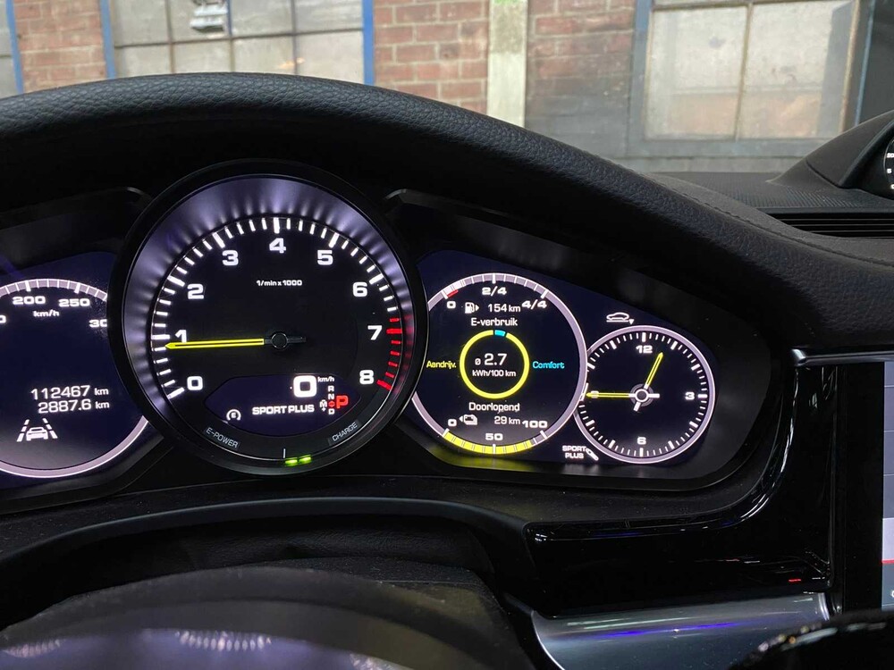 Porsche Panamera 4 E-Hybrid 2.9 V8 462PS Sport-Chrono 2018, L-650-GT