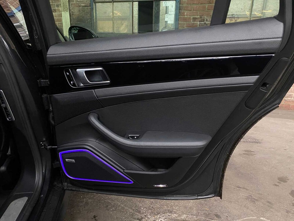 Porsche Panamera 4 E-Hybrid 2.9 V8 462PS Sport-Chrono 2018, L-650-GT