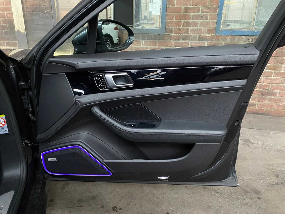 Porsche Panamera 4 E-Hybrid 2.9 V8 462PS Sport-Chrono 2018, L-650-GT