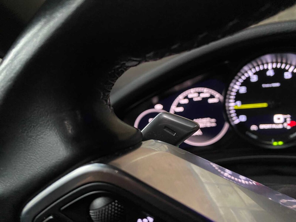 Porsche Panamera 4 E-Hybrid 2.9 V8 462PS Sport-Chrono 2018, L-650-GT