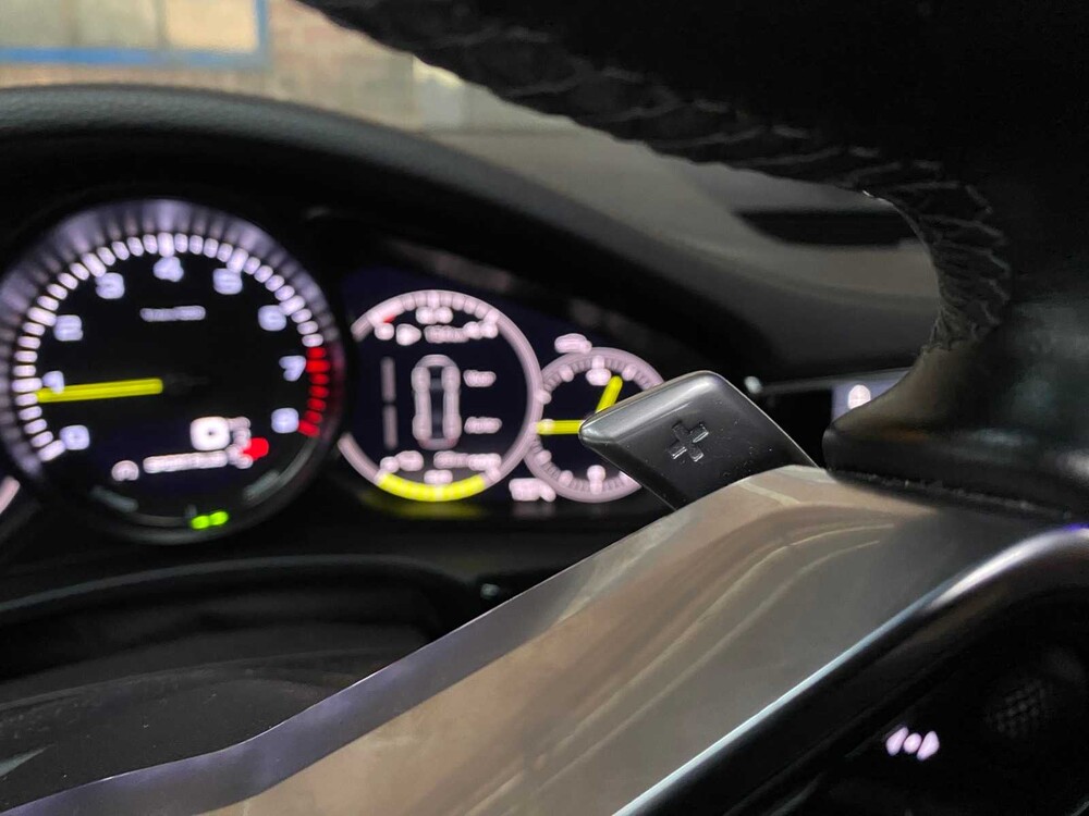 Porsche Panamera 4 E-Hybrid 2.9 V8 462PS Sport-Chrono 2018, L-650-GT