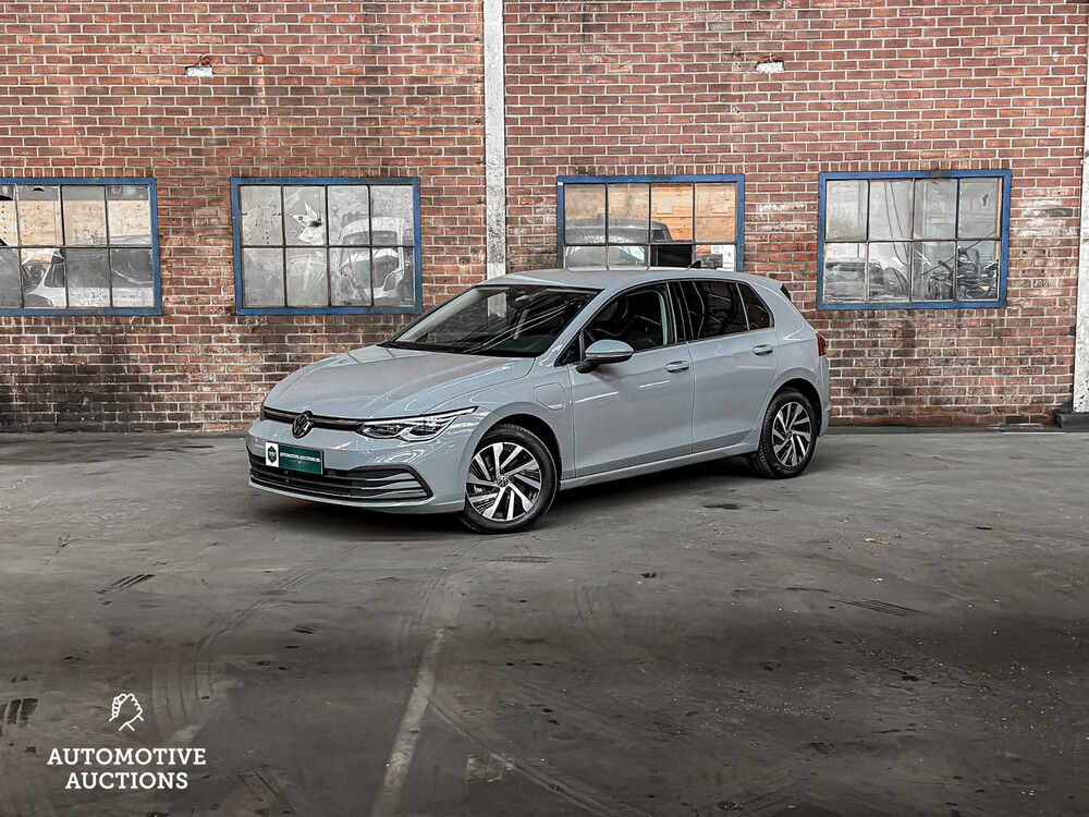 Volkswagen Golf MK8 1.4 eHybrid Style 204pk 2021 Plug-in Hybride , S-197-PG