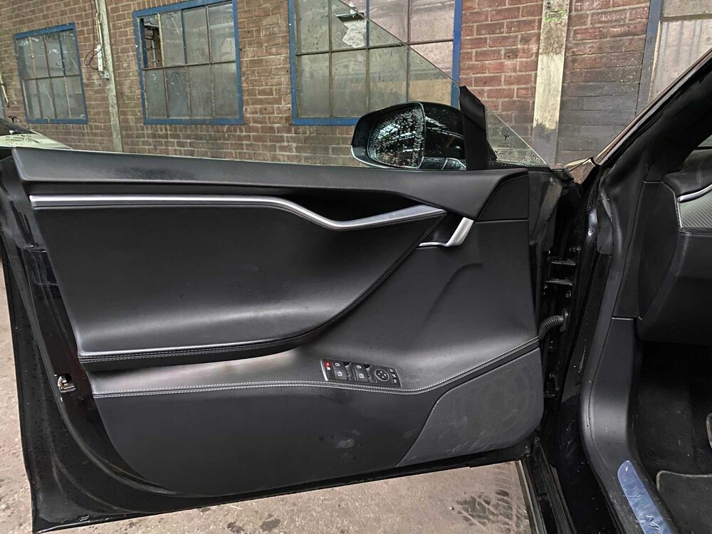 Tesla Model S 90D Base 421pk 2017 -Orig. NL- PN-593-R