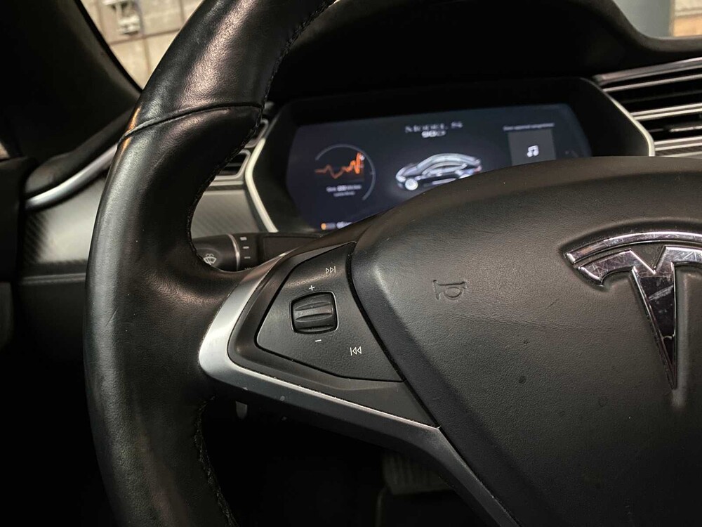 Tesla Model S 90D Base 421pk 2017 -Orig. NL- PN-593-R