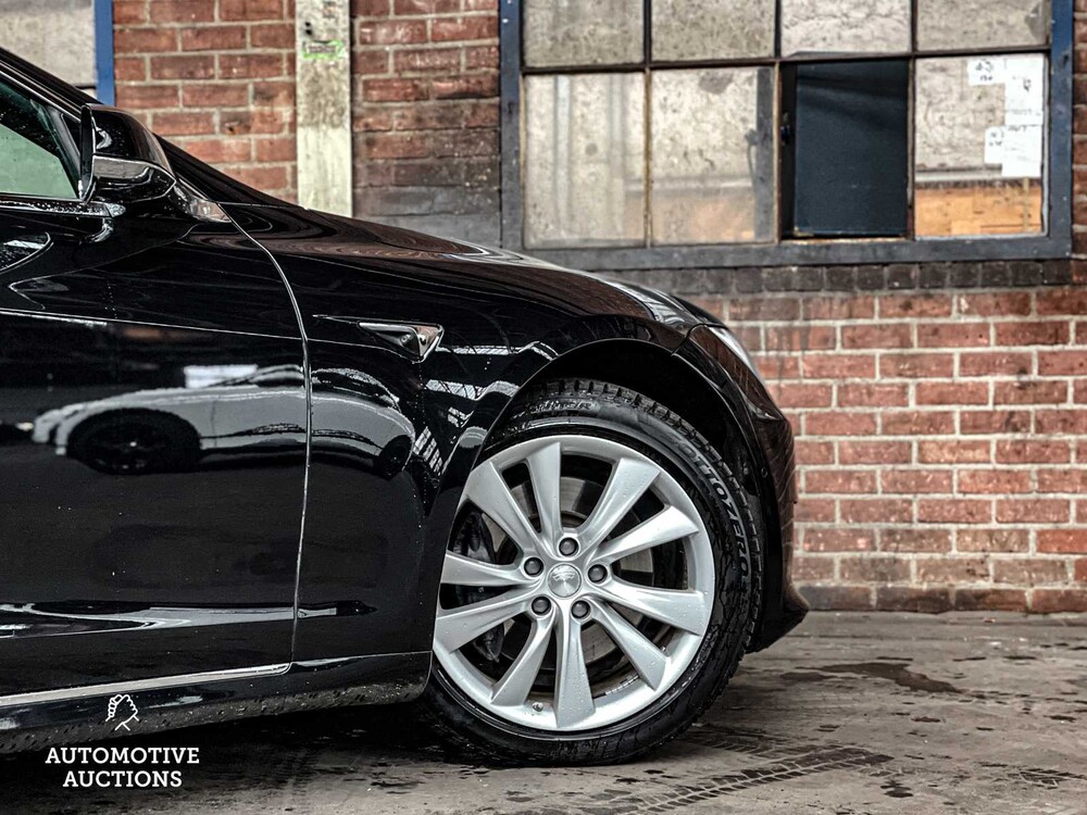Tesla Model S 90D Base 421pk 2017 -Orig. NL- PN-593-R