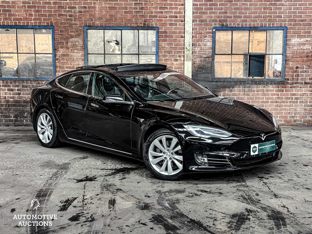 Tesla Model S 90D Base 421pk 2017 -Orig. NL- PN-593-R
