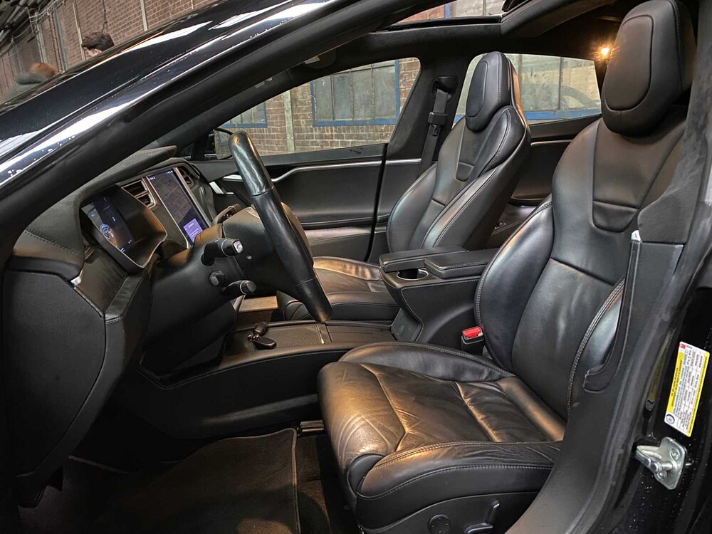 Tesla Model S 90D Base 421pk 2017 -Orig. NL- PN-593-R