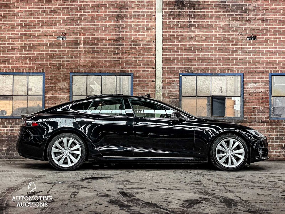 Tesla Model S 90D Base 421pk 2017 -Orig. NL- PN-593-R
