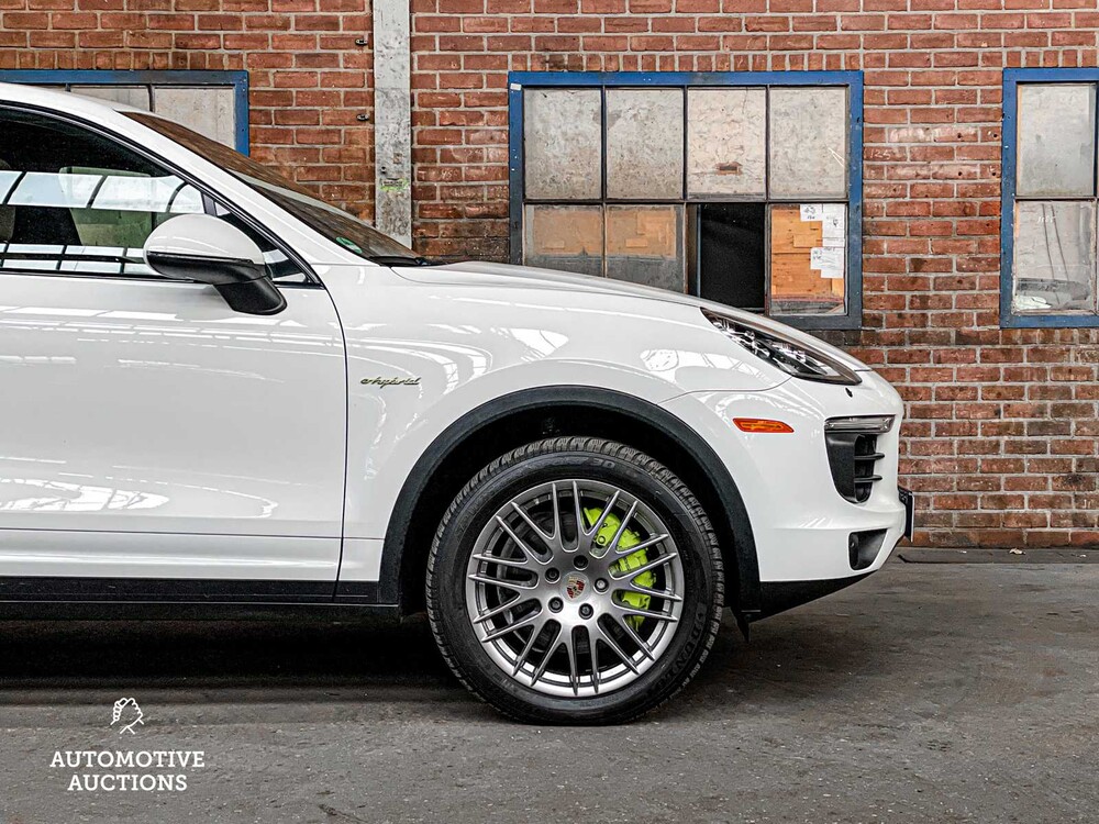 Porsche Cayenne S E-Hybrid 3.0 V6 Platinum Edition 416pk 2016, H-372-HK