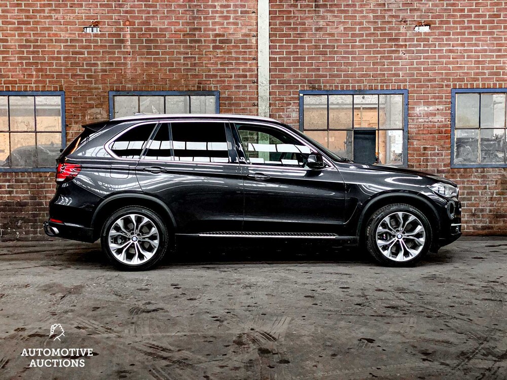 BMW X5 xDrive50i High Executive F15 449pk 2014, XX-057-V