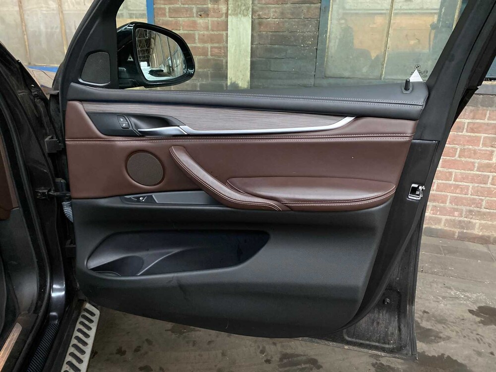 BMW X5 xDrive50i High Executive F15 449pk 2014, XX-057-V