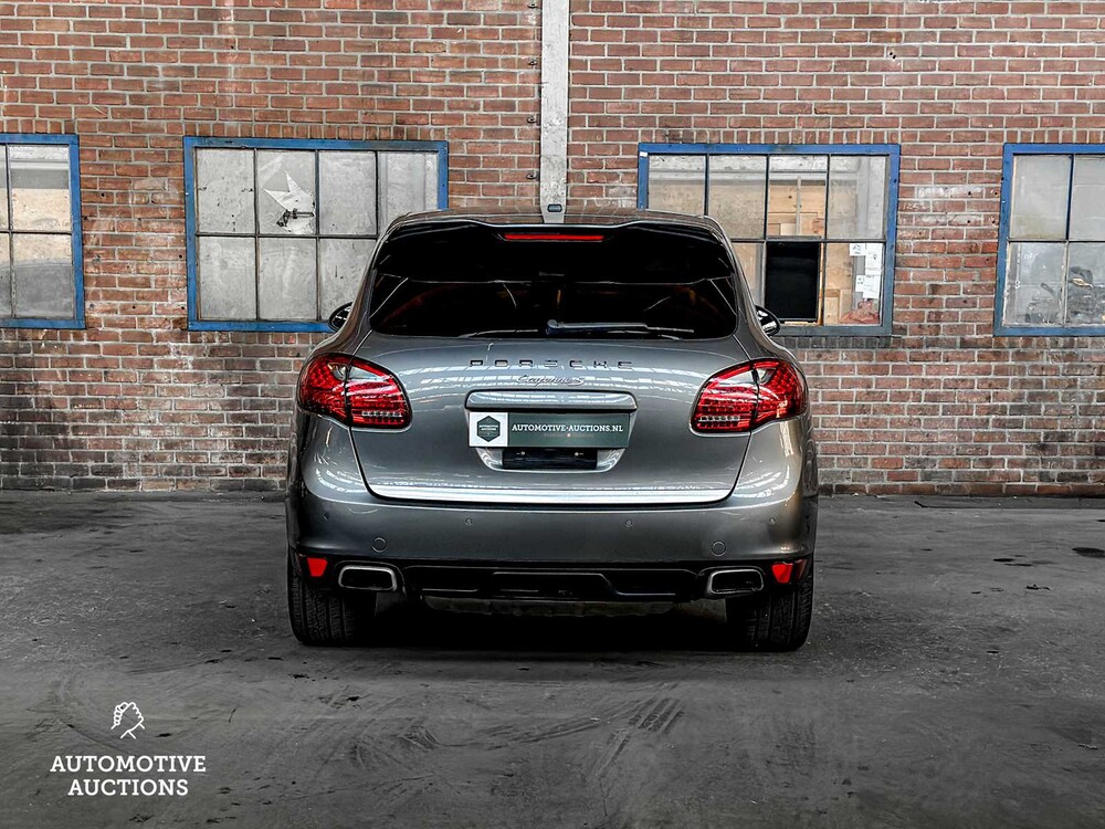 Porsche Cayenne S 4.8 V8 400hp 2011 Sport-Chrono