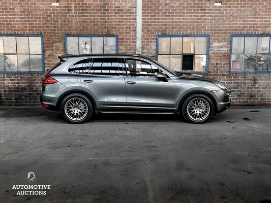 Porsche Cayenne S 4.8 V8 400hp 2011 Sport-Chrono