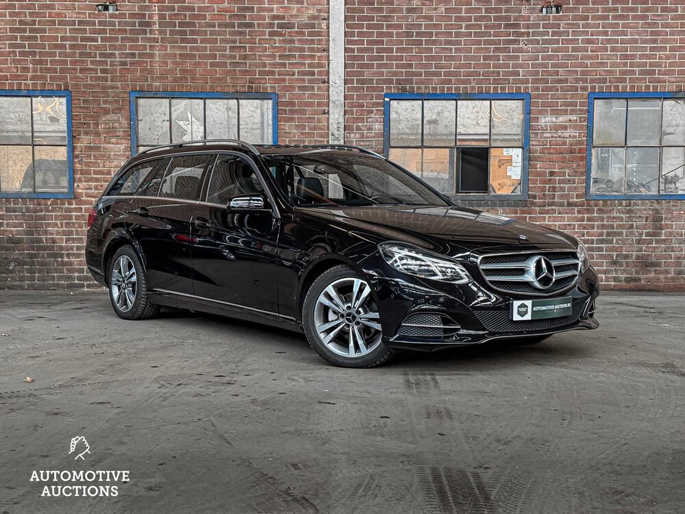 Mercedes-Benz E200 Kombi Avantgarde 184PS 2016 E-Klasse -Orig. NL-, R-110-TS