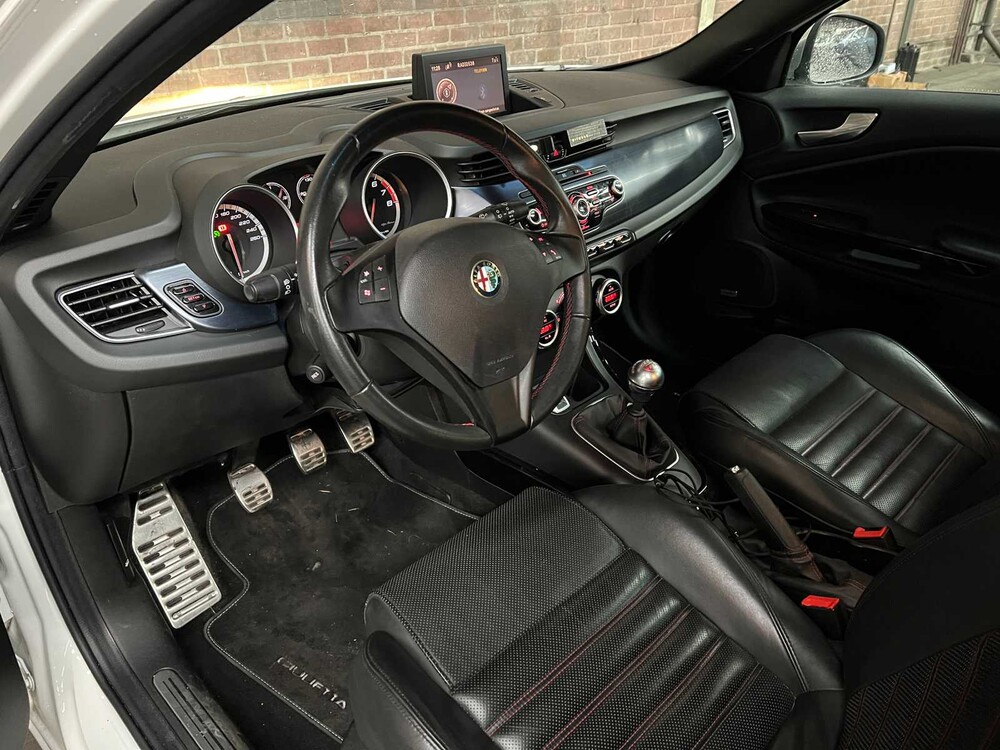 Alfa Romeo Giulietta Quadrifoglio Verde 235PS 2013, RX-265-V