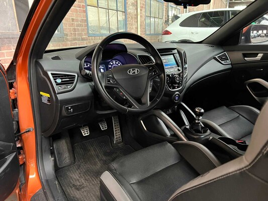 Hyundai Veloster 1.6 Bi-Turbo Limited 201pk 2016