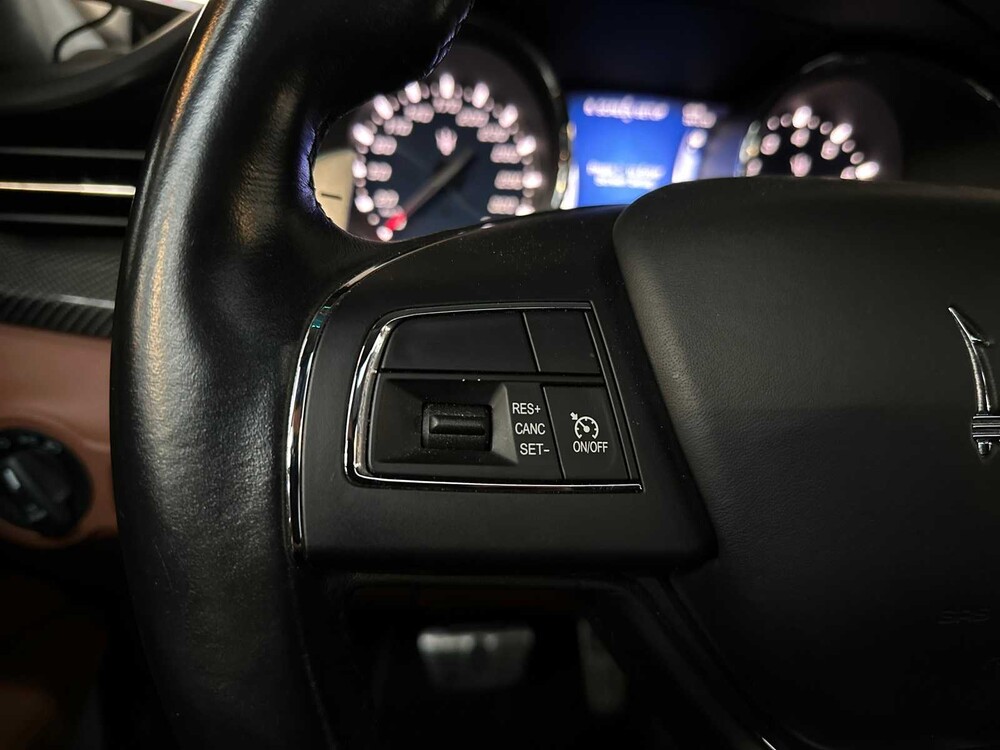 Maserati Quattroporte GTS 3.8 V8 530PS 2013