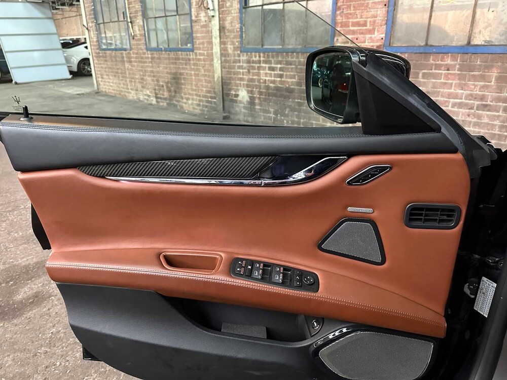 Maserati Quattroporte GTS 3.8 V8 530PS 2013