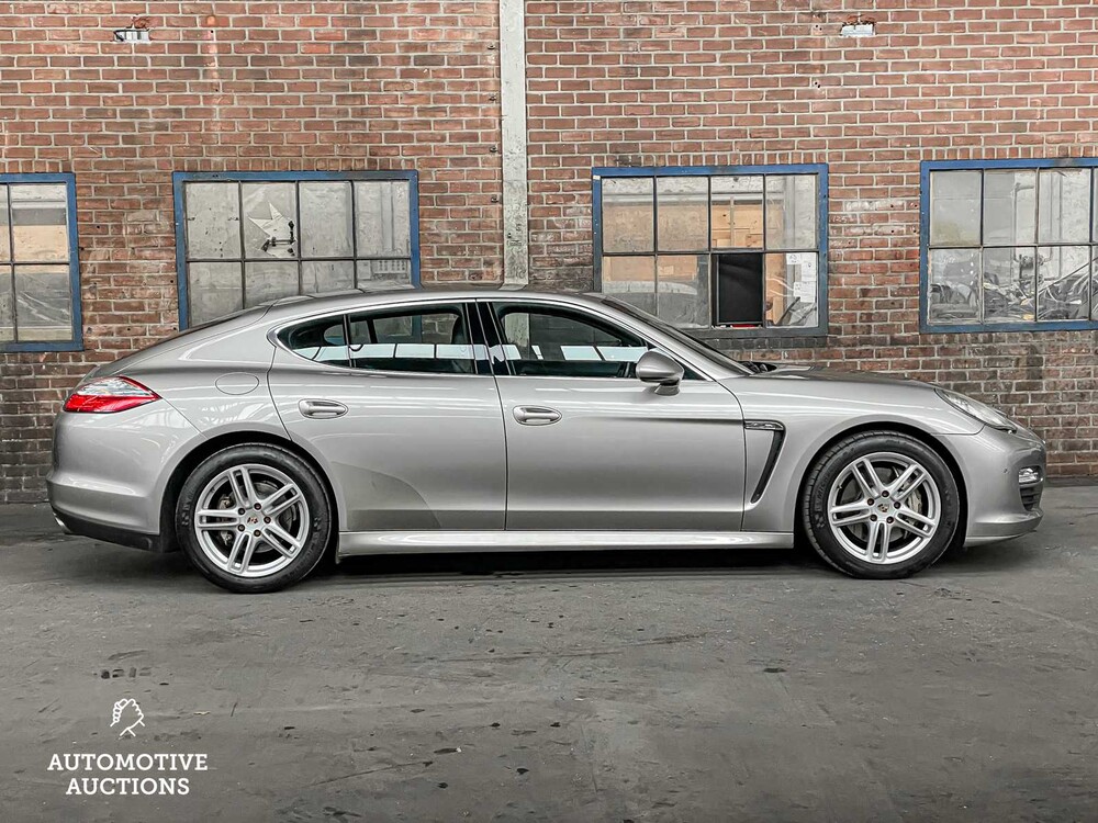 Porsche Panamera S 4.8 V8 400hp 2010