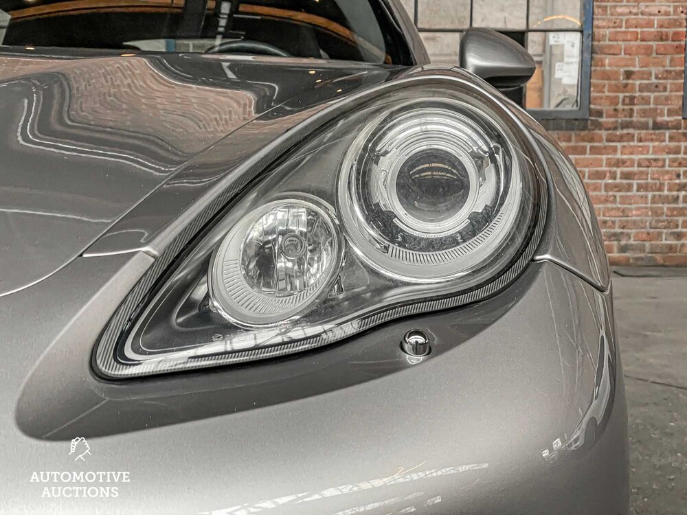 Porsche Panamera S 4.8 V8 400hp 2010