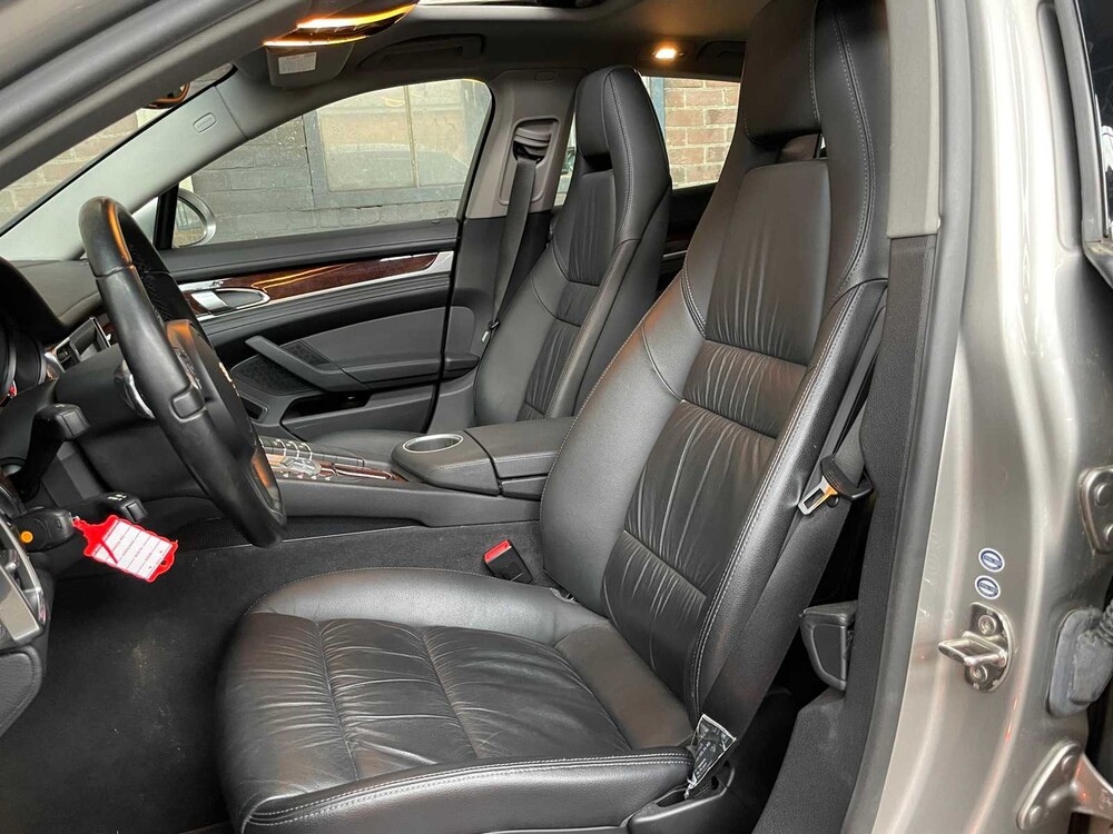 Porsche Panamera S 4.8 V8 400hp 2010