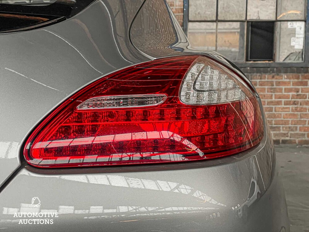 Porsche Panamera S 4.8 V8 400hp 2010