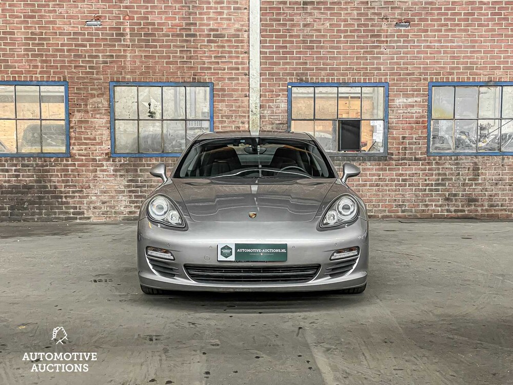Porsche Panamera S 4.8 V8 400hp 2010