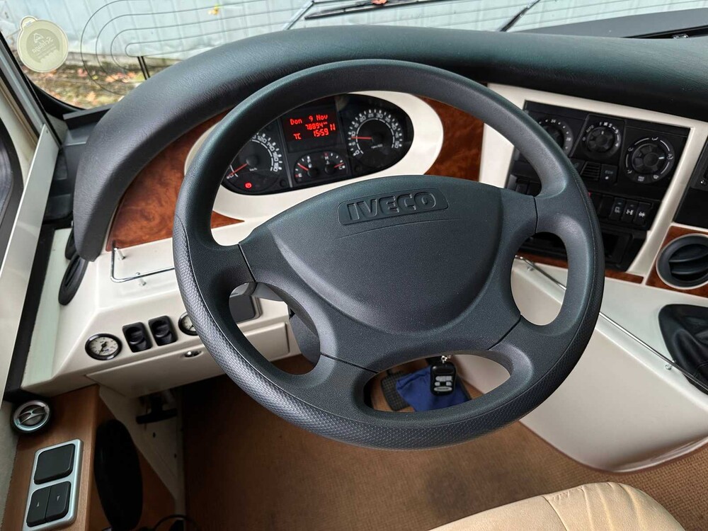 Iveco Concorde Carver 771L Camper 177hp 2009, T-562-NV