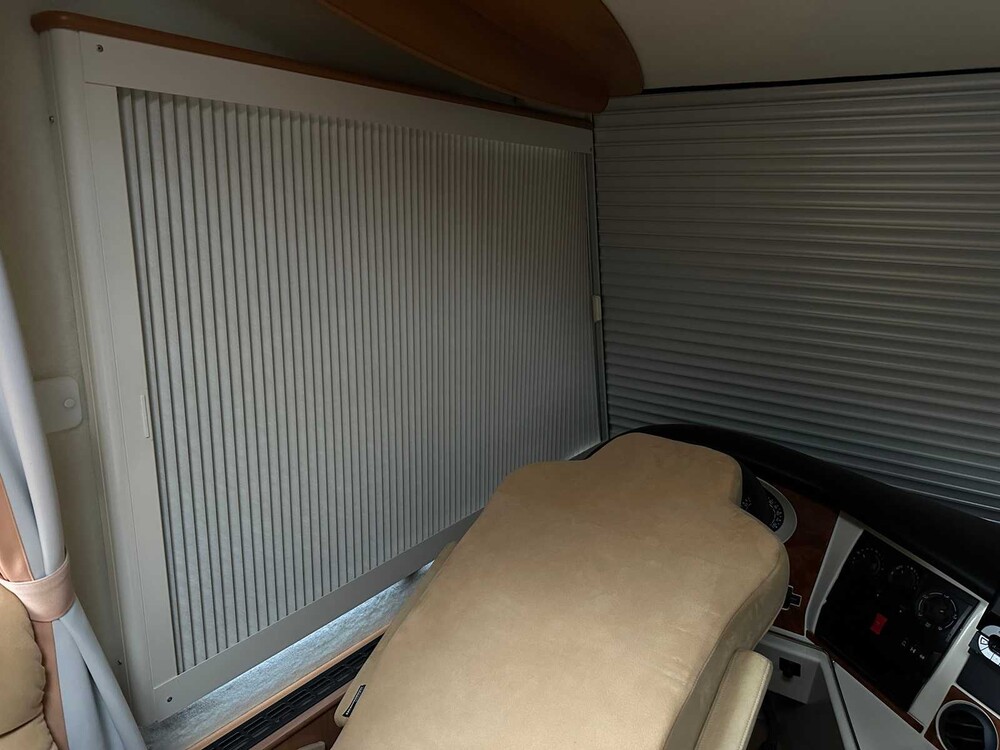 Iveco Concorde Carver 771L Camper 177hp 2009, T-562-NV