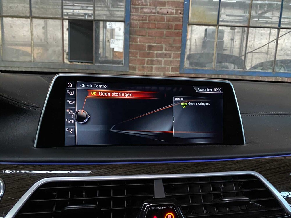 BMW 750Li M-Sport xDrive G12 449pk 2016 7-serie