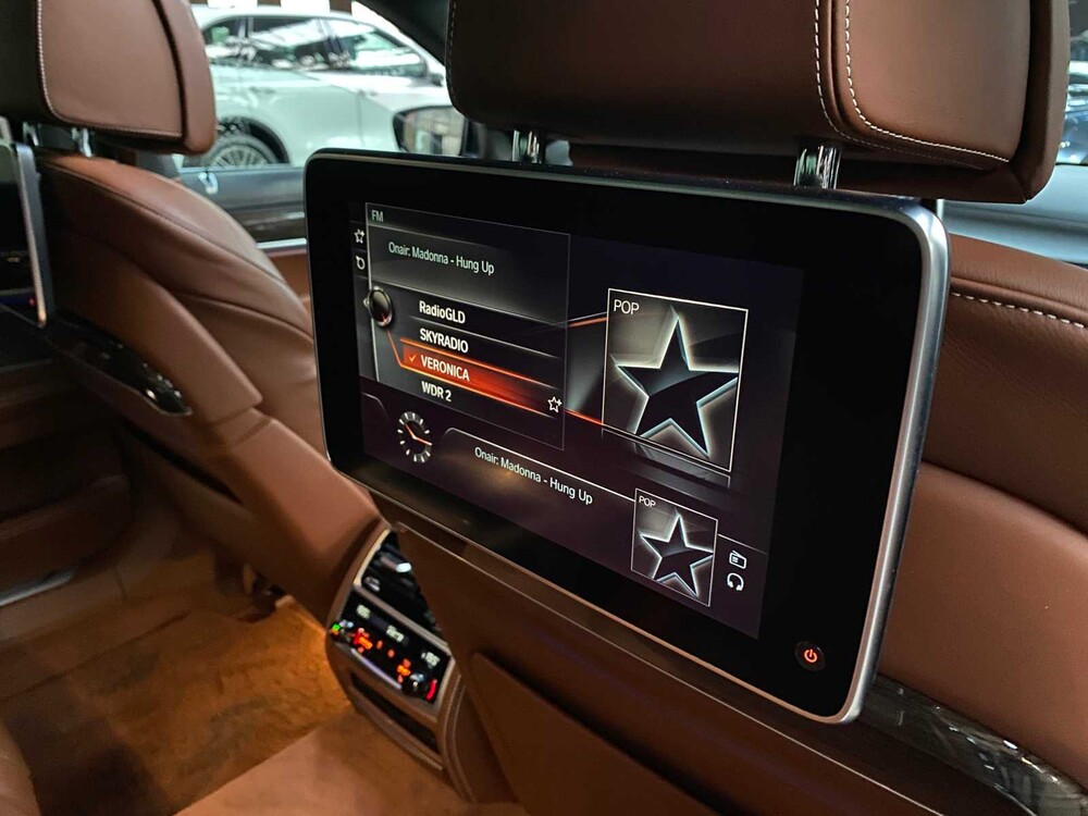 BMW 750Li M-Sport xDrive G12 449pk 2016 7-serie