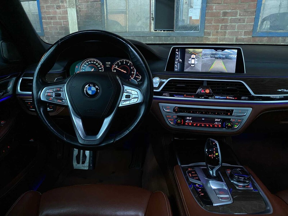 BMW 750Li M-Sport xDrive G12 449pk 2016 7-serie