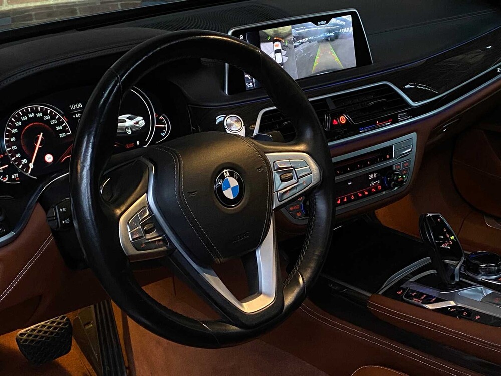 BMW 750Li M-Sport xDrive G12 449pk 2016 7-serie