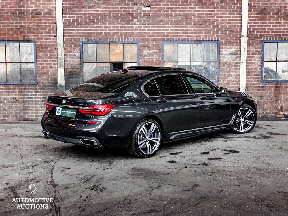 BMW 750Li M-Sport xDrive G12 449pk 2016 7-serie