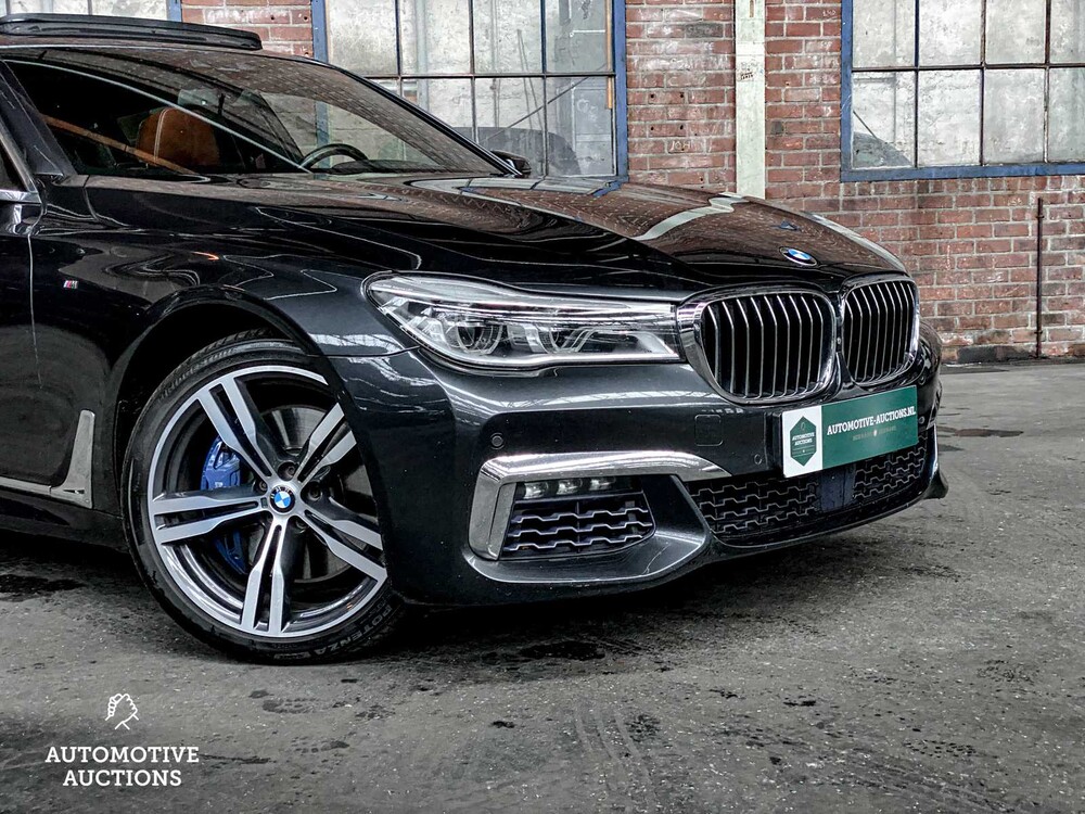 BMW 750Li M-Sport xDrive G12 449pk 2016 7-serie