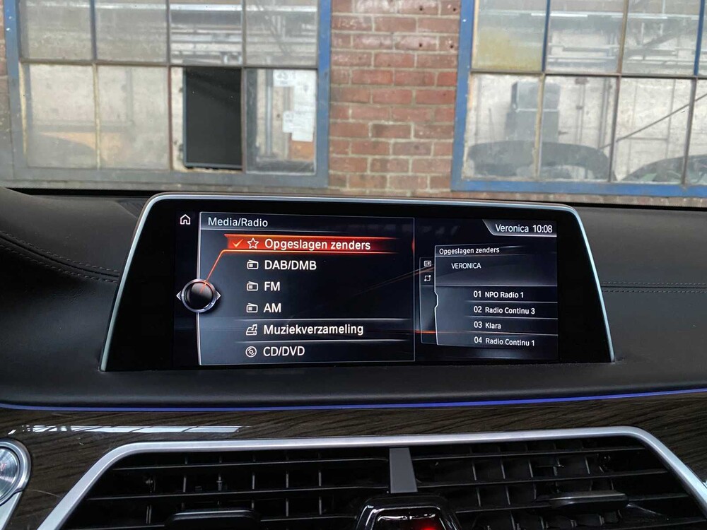 BMW 750Li M-Sport xDrive G12 449pk 2016 7-serie